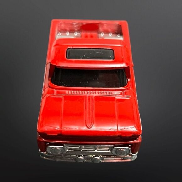 2015 Mattel Hot Wheels Red Custom 62’ Chevy Hot Rod Low Rider Pickup Truck - Picture 2 of 6